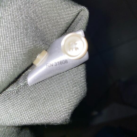 Jos. A. Bank Oxford Green Tailored Fit Long Sleeve Button Down Shirt Men’s XL - Picture 4 of 6